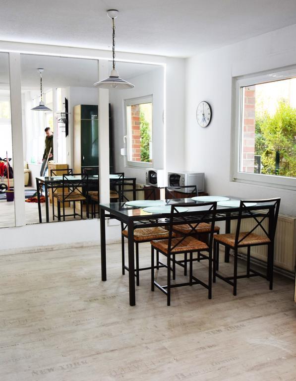 Urlaub Im Wintergarten Rostock-Lichtenhagen-Dorf Apartment Bagian luar foto