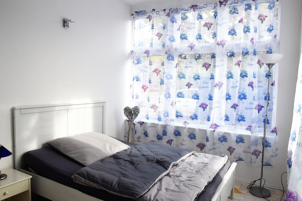 Urlaub Im Wintergarten Rostock-Lichtenhagen-Dorf Apartment Bagian luar foto